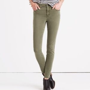 Madewell Green 9” High Rise Raw Hem Skinny Jeans - Size 25